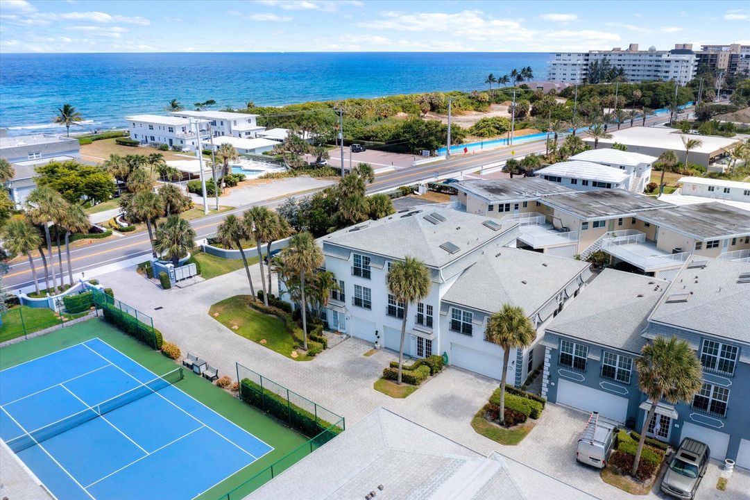 Active With Contract: $5,500 (3 beds, 3 baths, 2332 Square Feet)