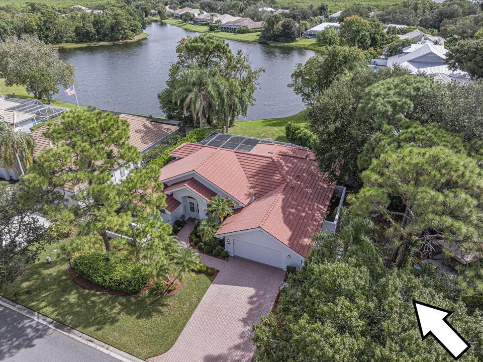 Под контрактом: $650,000 (3 спален, 2 ванн, 2221 Квадратных фут)