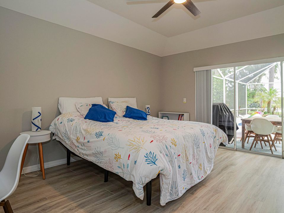 Под контрактом: $650,000 (3 спален, 2 ванн, 2221 Квадратных фут)