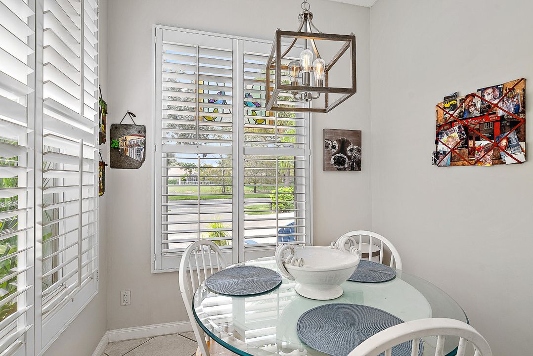 Activo con contrato: $765,000 (3 camas, 2 baños, 1975 Pies cuadrados)