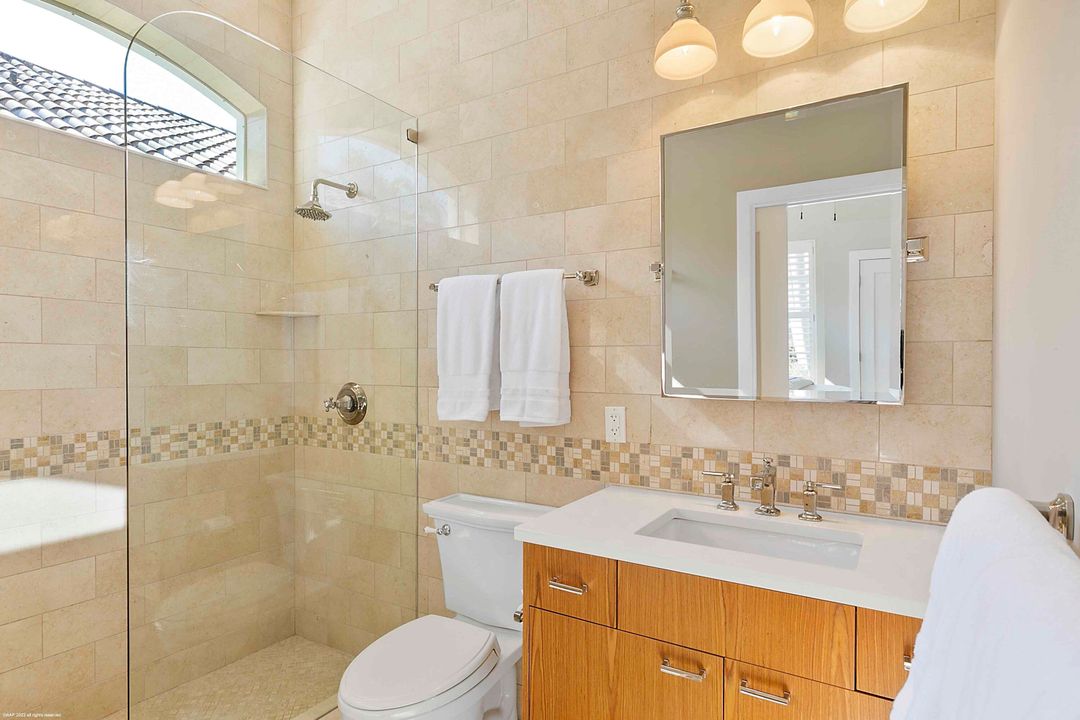 Active With Contract: $15,000 (3 beds, 3 baths, 2172 Square Feet)