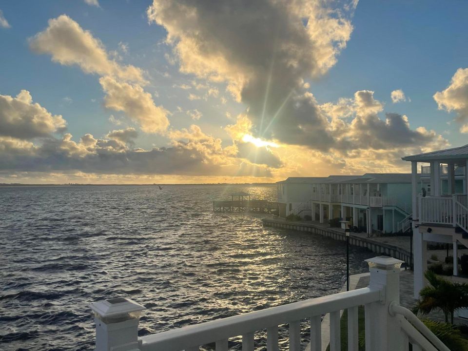 出租: $3,700 (2 贝兹, 2 浴室, 1100 平方英尺)