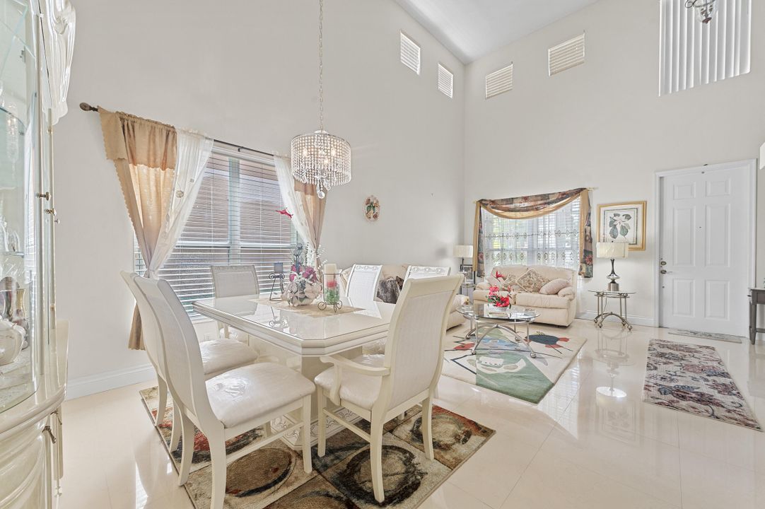 На продажу: $995,000 (4 спален, 3 ванн, 2675 Квадратных фут)