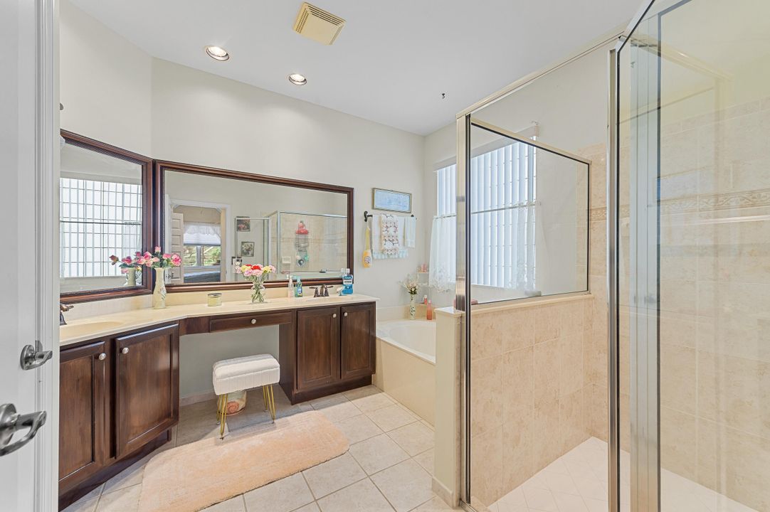 На продажу: $995,000 (4 спален, 3 ванн, 2675 Квадратных фут)