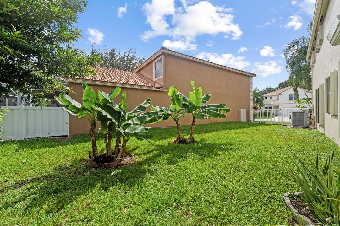 На продажу: $995,000 (4 спален, 3 ванн, 2675 Квадратных фут)