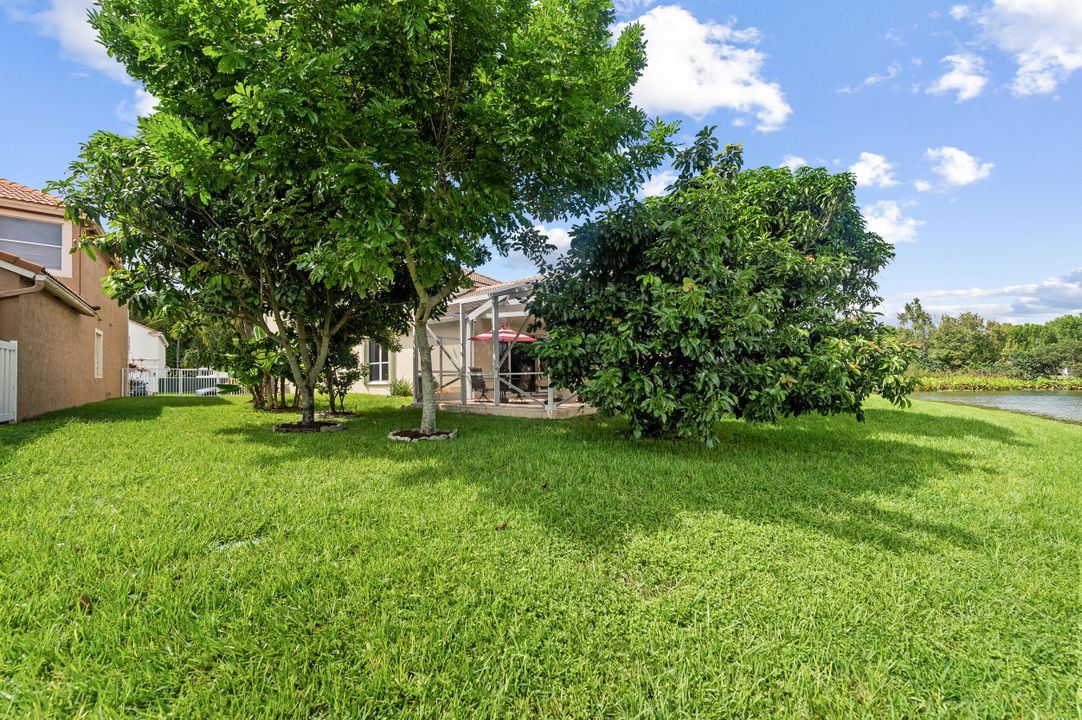 На продажу: $995,000 (4 спален, 3 ванн, 2675 Квадратных фут)