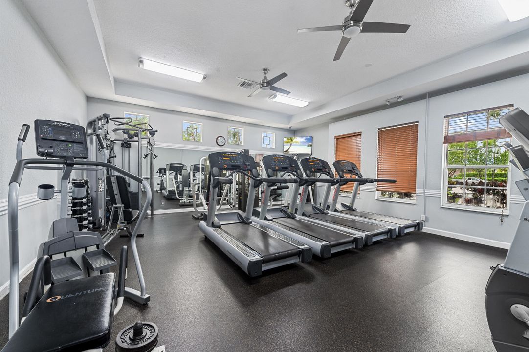 На продажу: $995,000 (4 спален, 3 ванн, 2675 Квадратных фут)