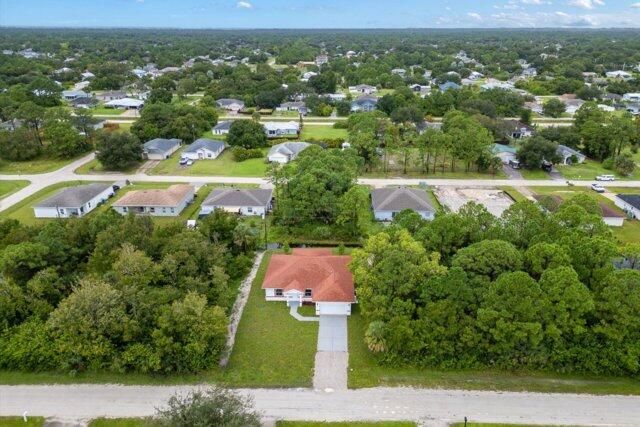 На продажу: $396,000 (4 спален, 2 ванн, 1950 Квадратных фут)