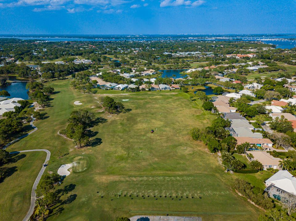 合同活跃: $615,000 (3 贝兹, 2 浴室, 2397 平方英尺)