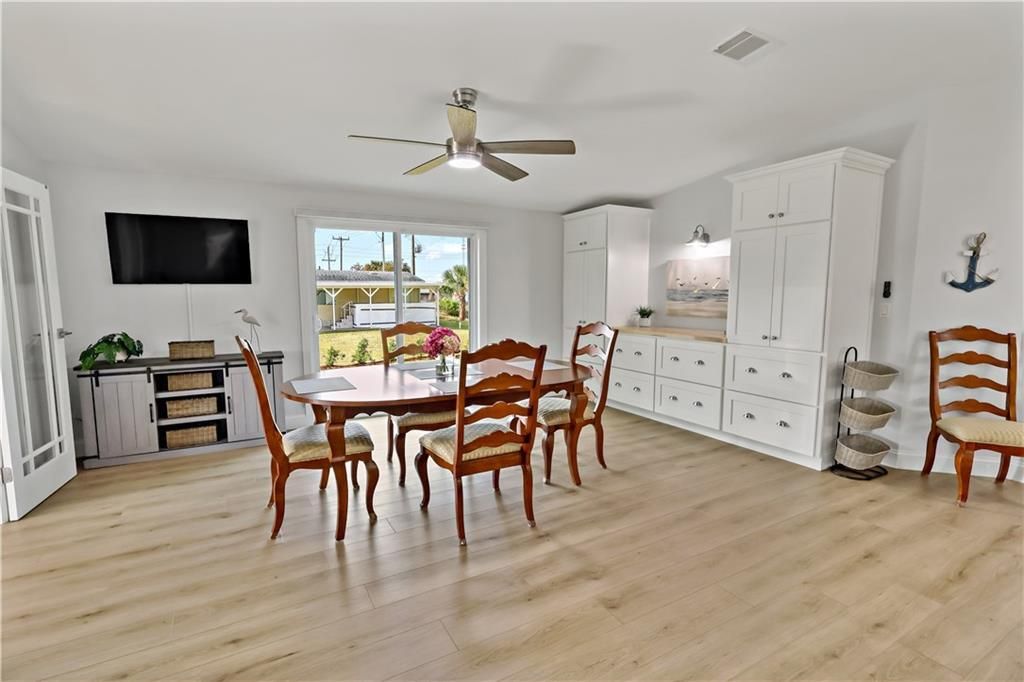 Activo con contrato: $300,000 (2 camas, 2 baños, 1609 Pies cuadrados)