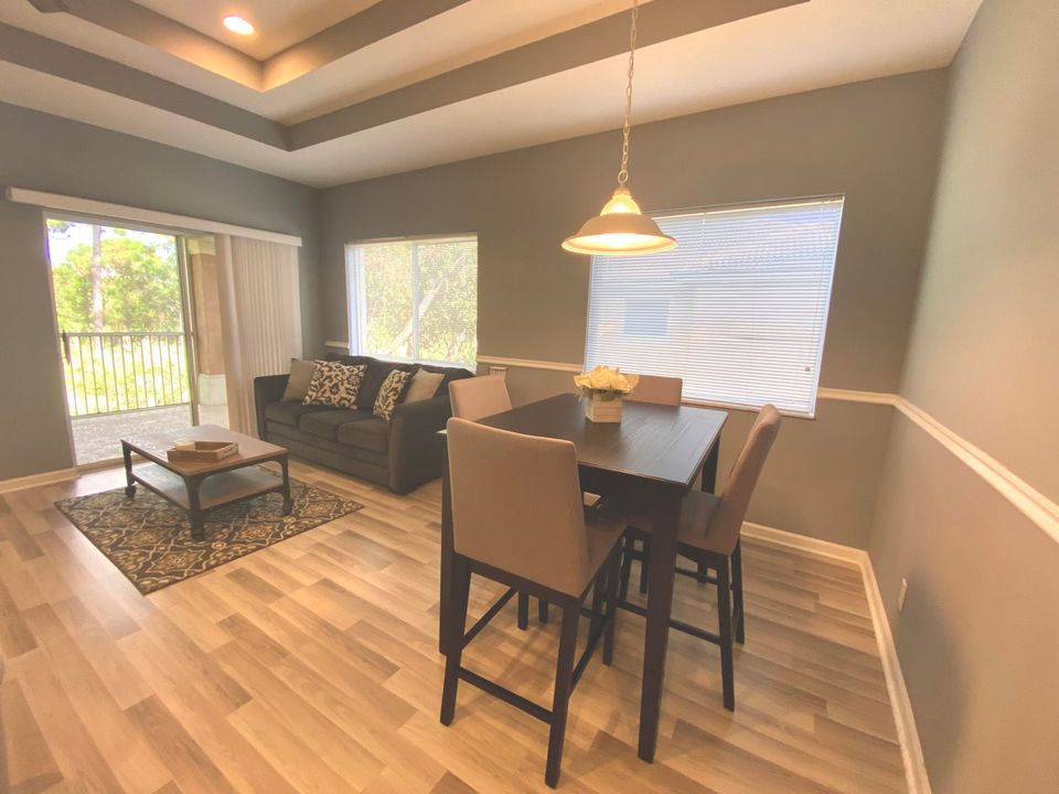 For Sale: $290,000 (2 beds, 2 baths, 1312 Square Feet)