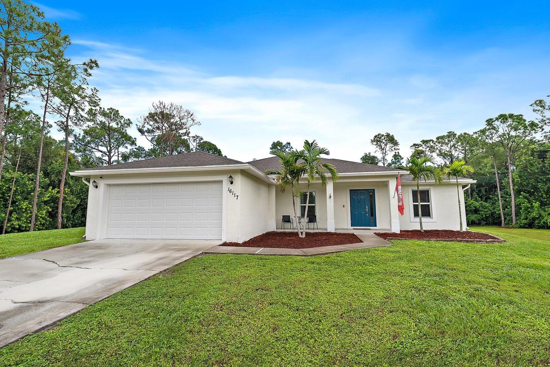 合同活跃: $685,000 (4 贝兹, 2 浴室, 2173 平方英尺)