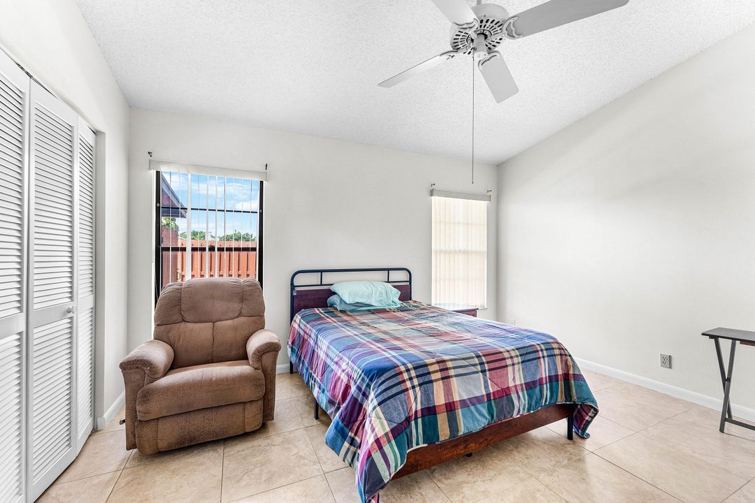 Activo con contrato: $209,000 (2 camas, 2 baños, 1026 Pies cuadrados)