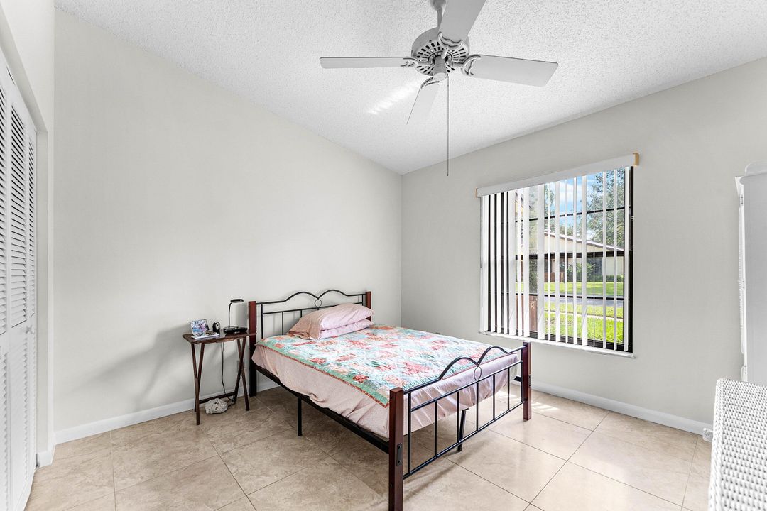 Activo con contrato: $209,000 (2 camas, 2 baños, 1026 Pies cuadrados)