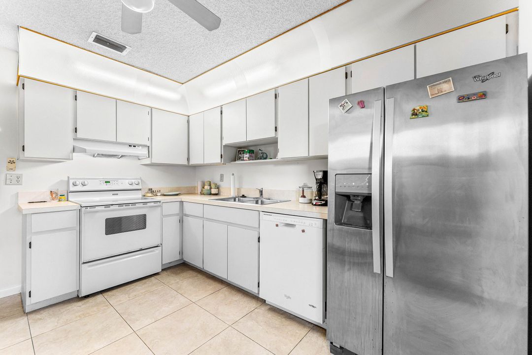 Activo con contrato: $209,000 (2 camas, 2 baños, 1026 Pies cuadrados)