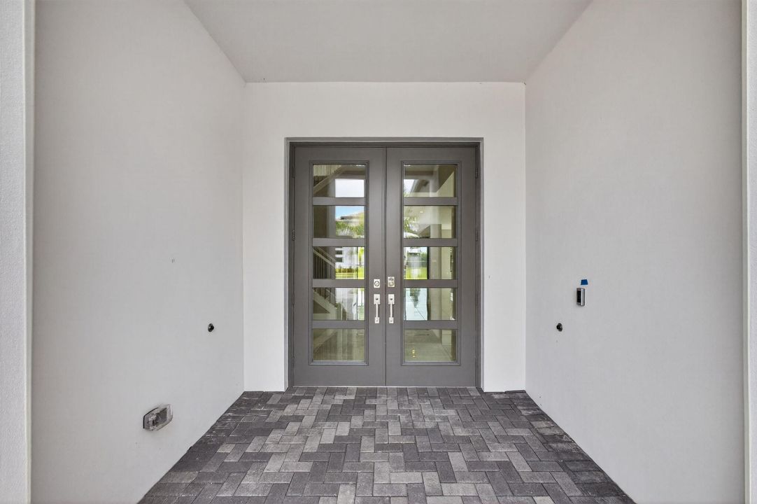 На продажу: $1,823,900 (5 спален, 5 ванн, 5260 Квадратных фут)