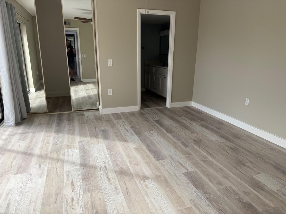 На продажу: $239,200 (2 спален, 2 ванн, 1236 Квадратных фут)