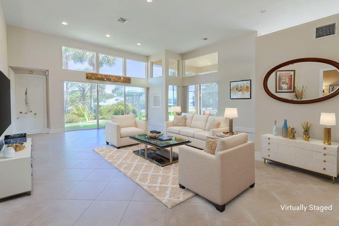 合同活跃: $615,000 (3 贝兹, 2 浴室, 2397 平方英尺)