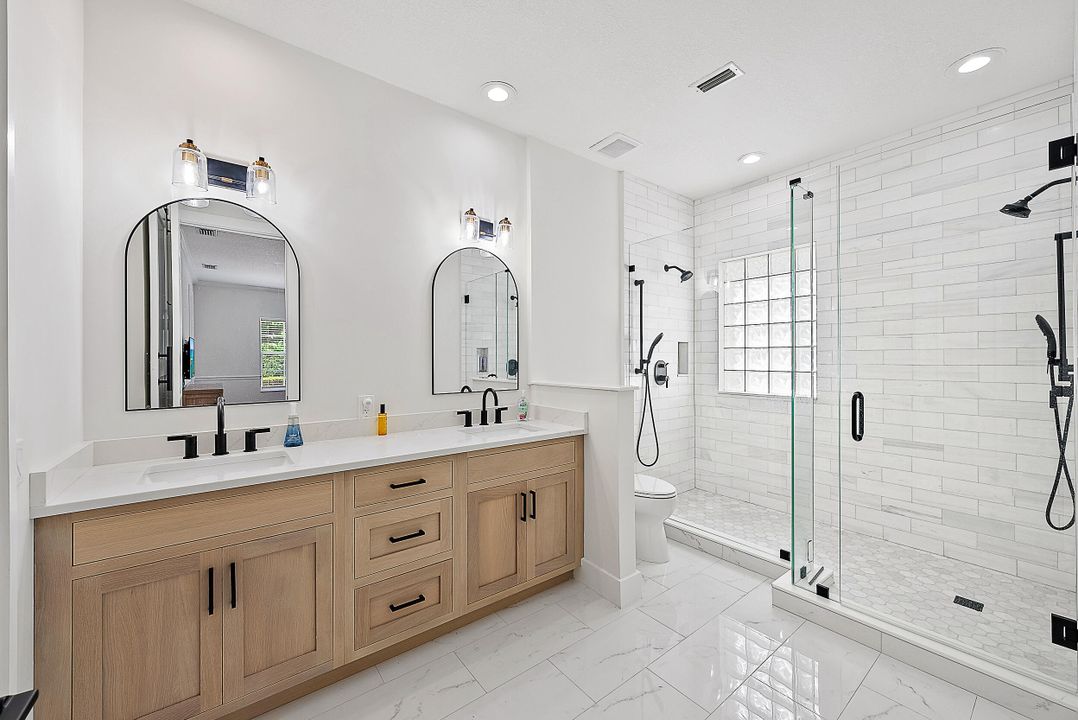 Active With Contract: $1,400,000 (5 beds, 3 baths, 2932 Square Feet)