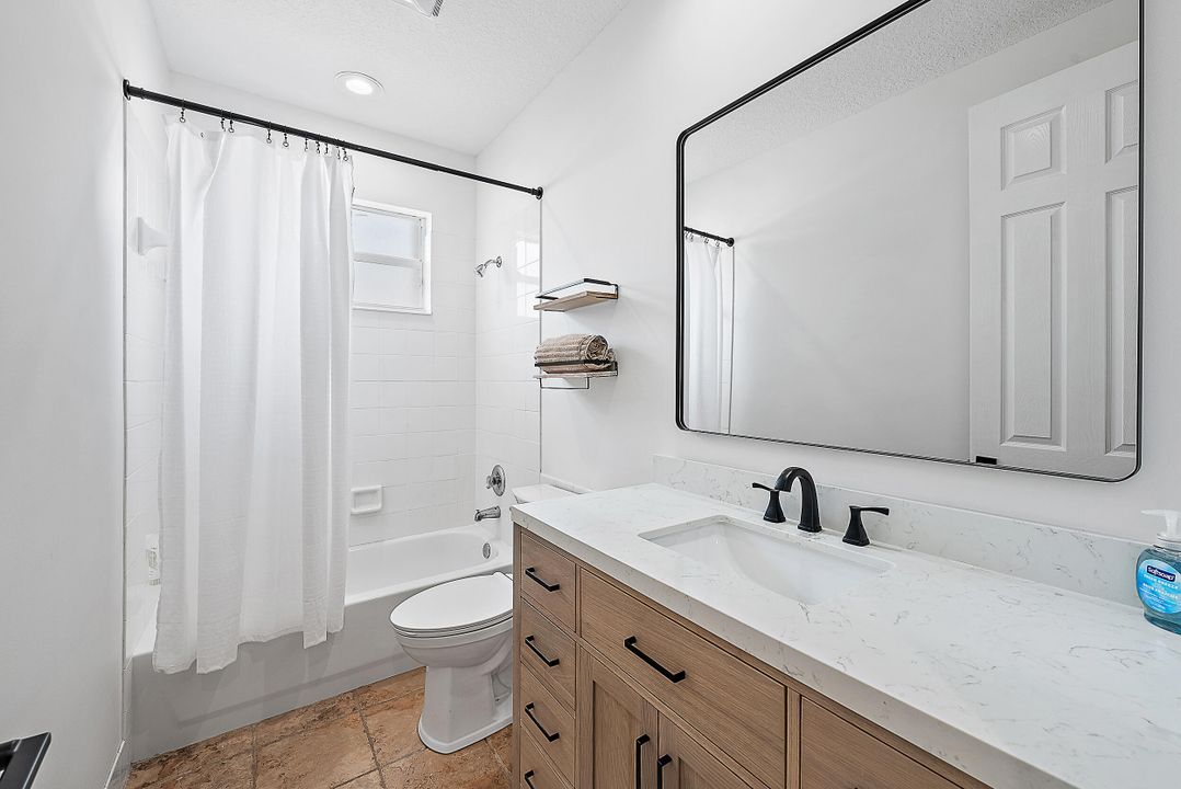 Active With Contract: $1,400,000 (5 beds, 3 baths, 2932 Square Feet)