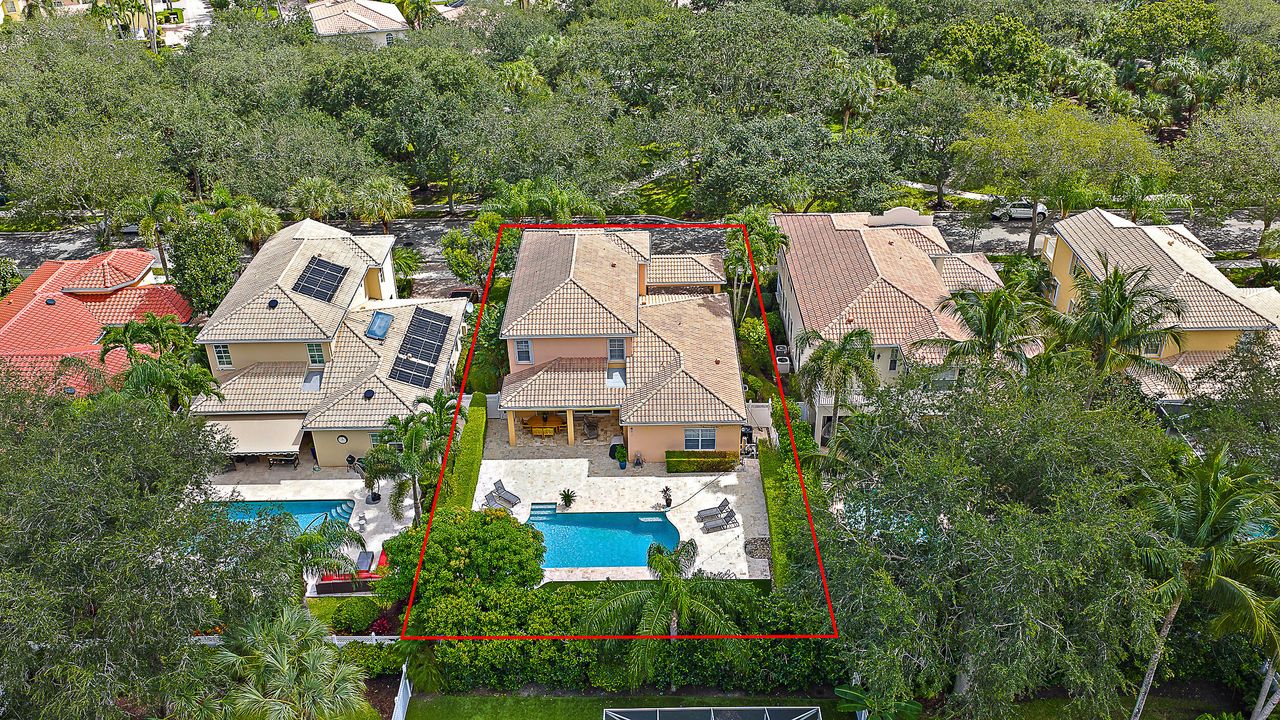 Active With Contract: $1,400,000 (5 beds, 3 baths, 2932 Square Feet)