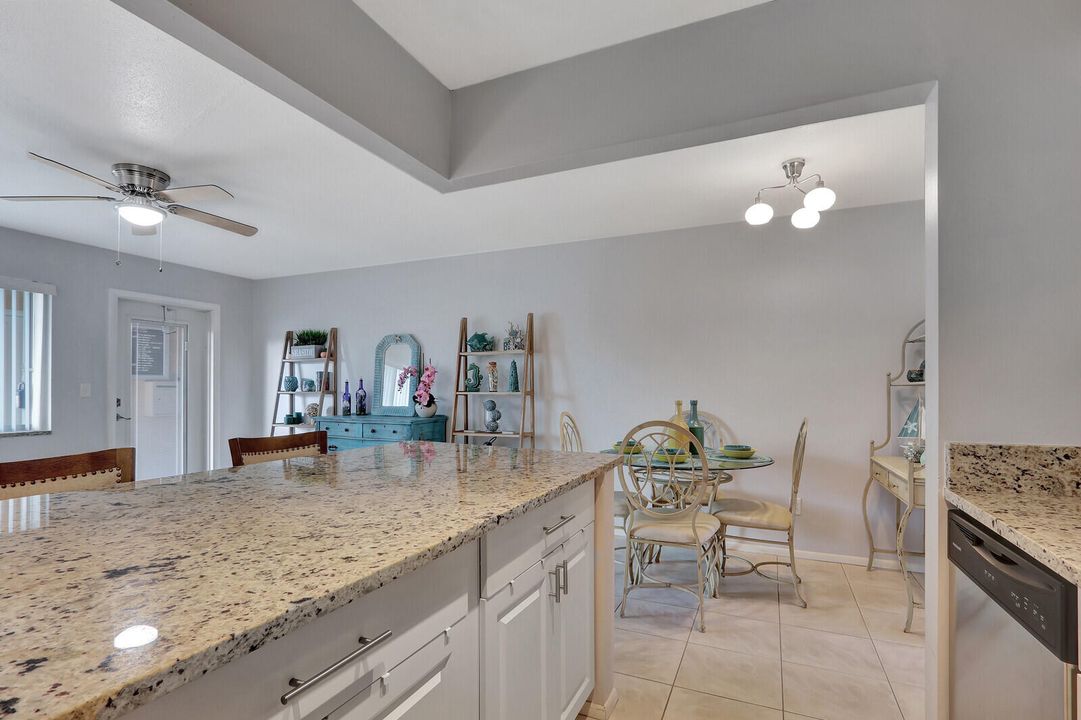 待售: $183,000 (1 贝兹, 1 浴室, 640 平方英尺)