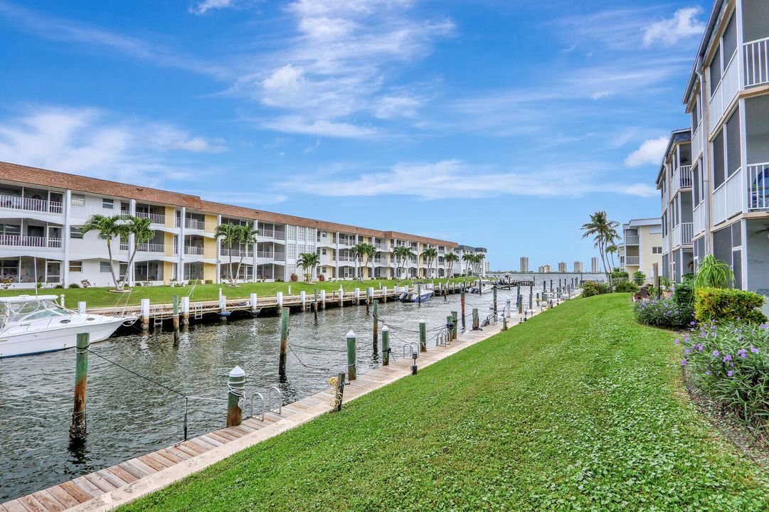 待售: $183,000 (1 贝兹, 1 浴室, 640 平方英尺)