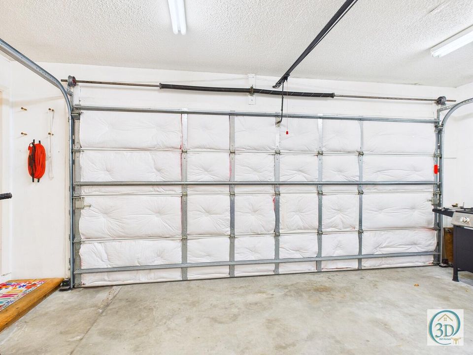 Activo con contrato: $350,000 (3 camas, 2 baños, 1584 Pies cuadrados)