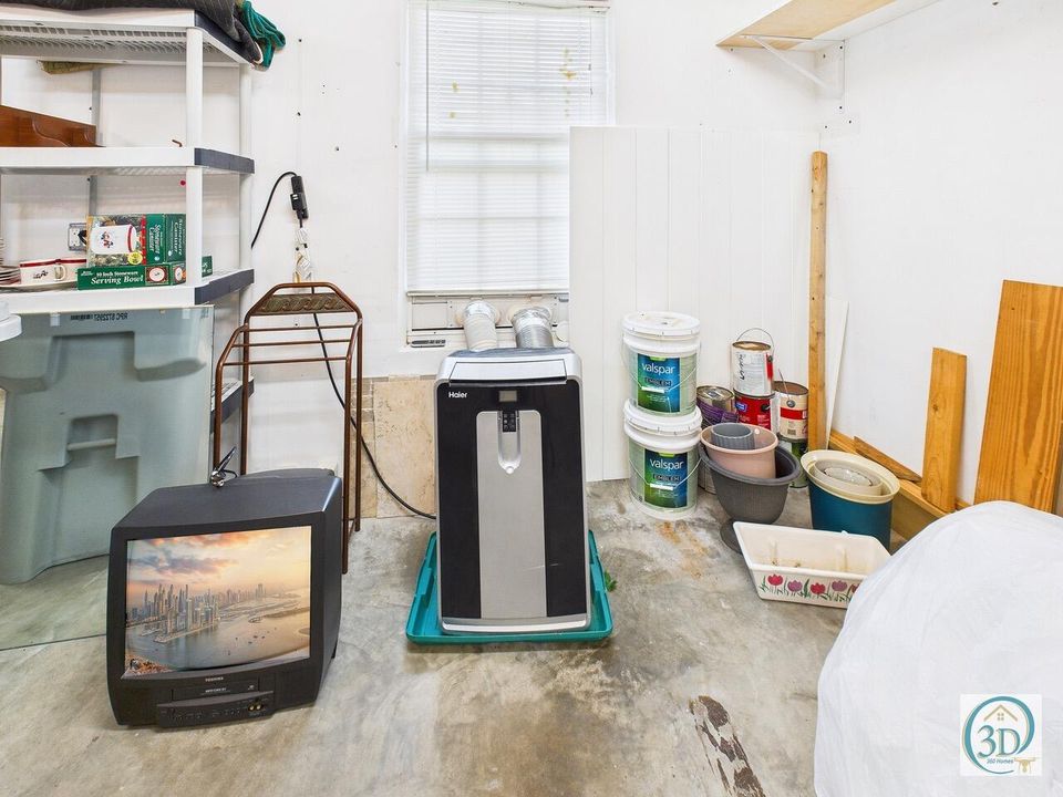 Activo con contrato: $350,000 (3 camas, 2 baños, 1584 Pies cuadrados)