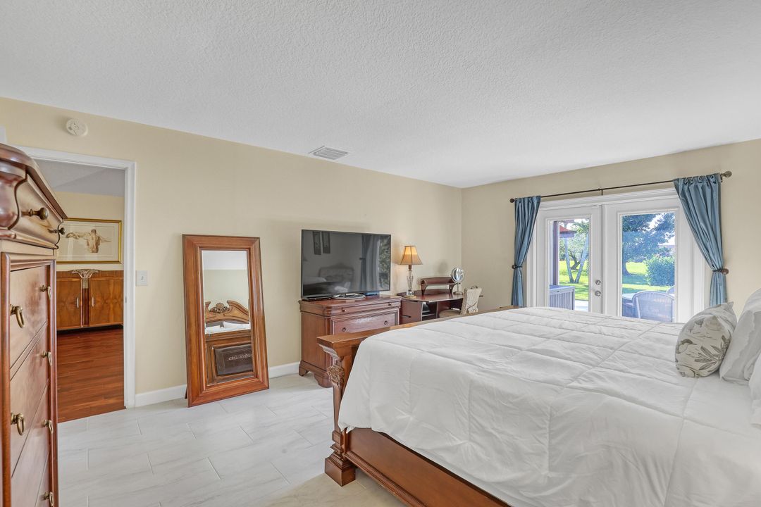 Activo con contrato: $6,500 (2 camas, 2 baños, 1593 Pies cuadrados)