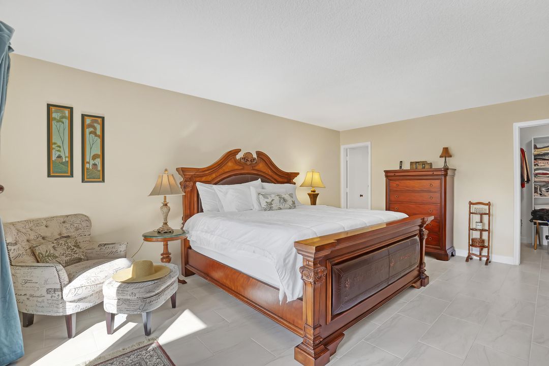 Activo con contrato: $6,500 (2 camas, 2 baños, 1593 Pies cuadrados)