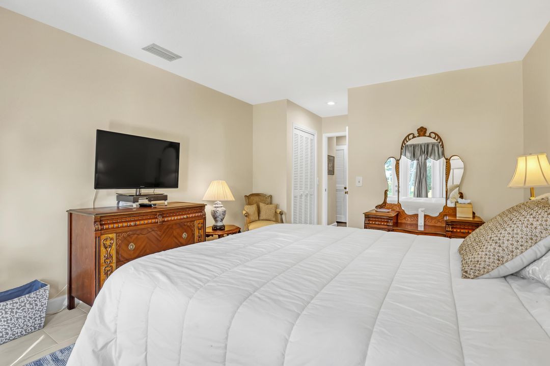 Activo con contrato: $6,500 (2 camas, 2 baños, 1593 Pies cuadrados)