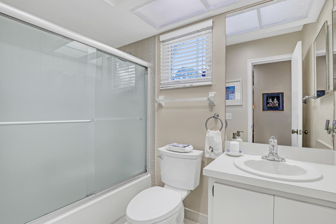 Activo con contrato: $6,500 (2 camas, 2 baños, 1593 Pies cuadrados)