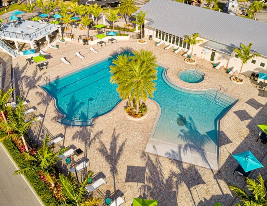 出租: $3,700 (2 贝兹, 2 浴室, 1100 平方英尺)