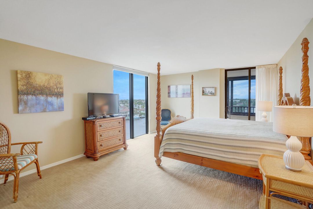 Active With Contract: $835,000 (2 beds, 2 baths, 1496 Square Feet)