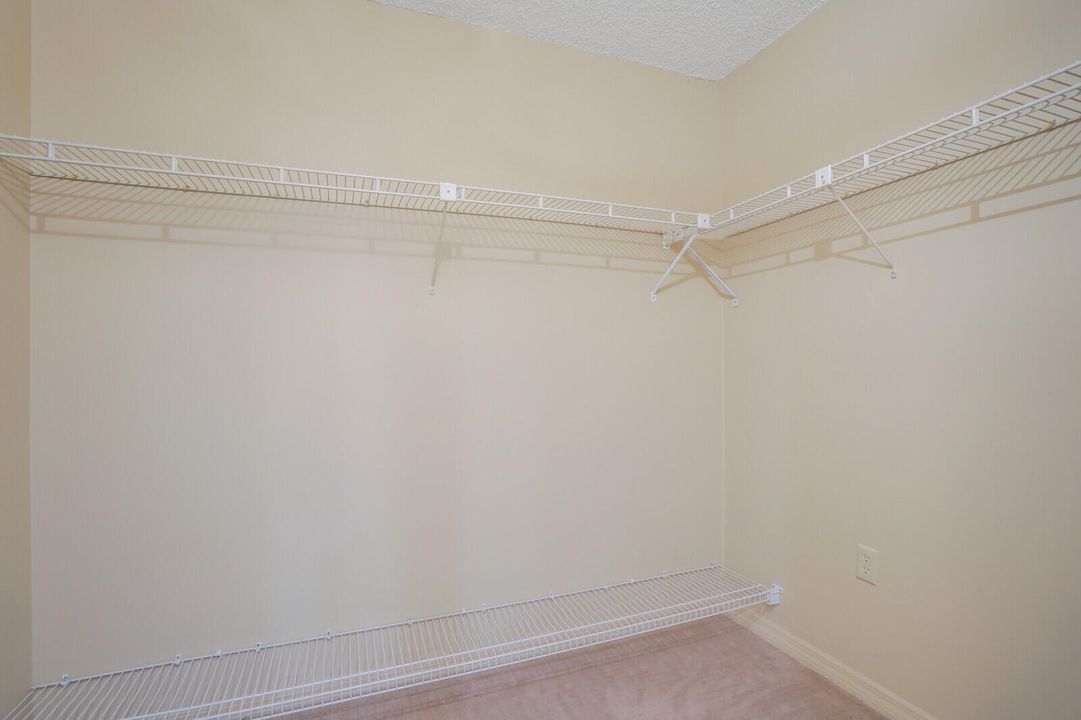 Active With Contract: $835,000 (2 beds, 2 baths, 1496 Square Feet)