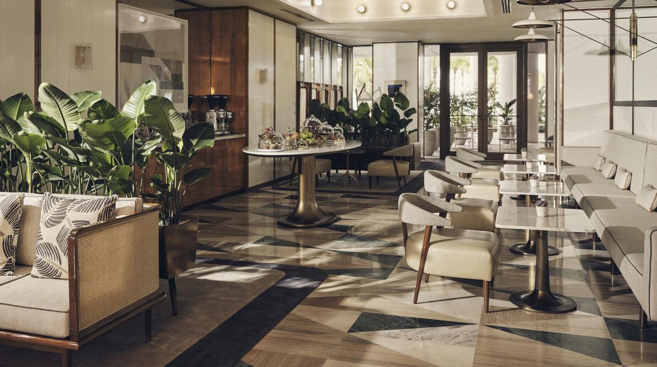 For Sale: $3,895,000 (2 beds, 2 baths, 1597 Square Feet)