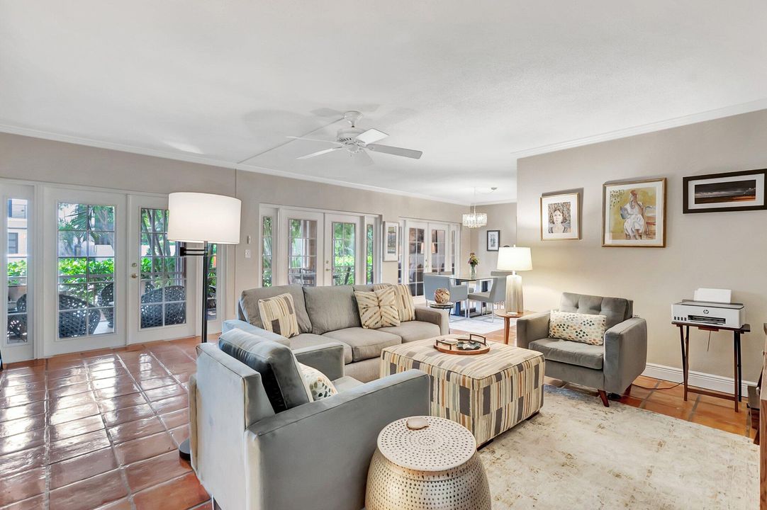 For Sale: $725,000 (2 beds, 2 baths, 1346 Square Feet)