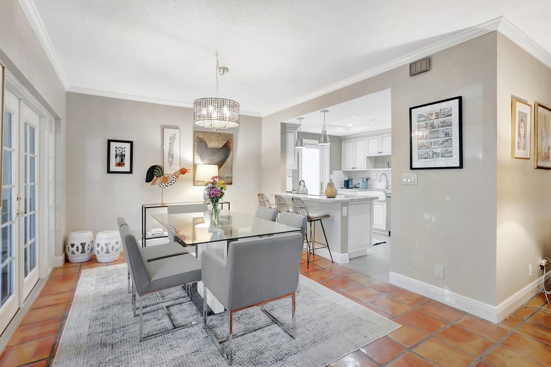 For Sale: $725,000 (2 beds, 2 baths, 1346 Square Feet)