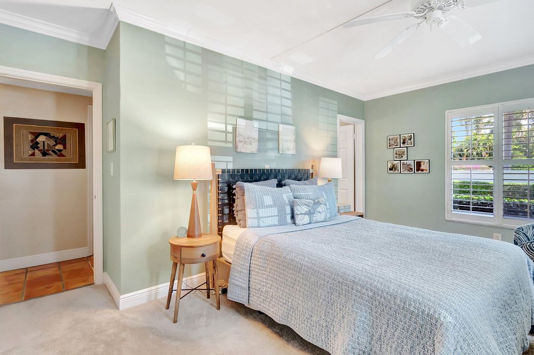 For Sale: $725,000 (2 beds, 2 baths, 1346 Square Feet)