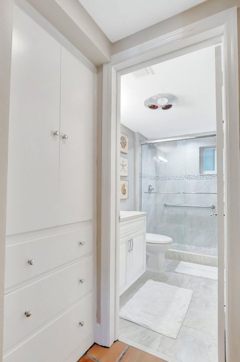 For Sale: $725,000 (2 beds, 2 baths, 1346 Square Feet)