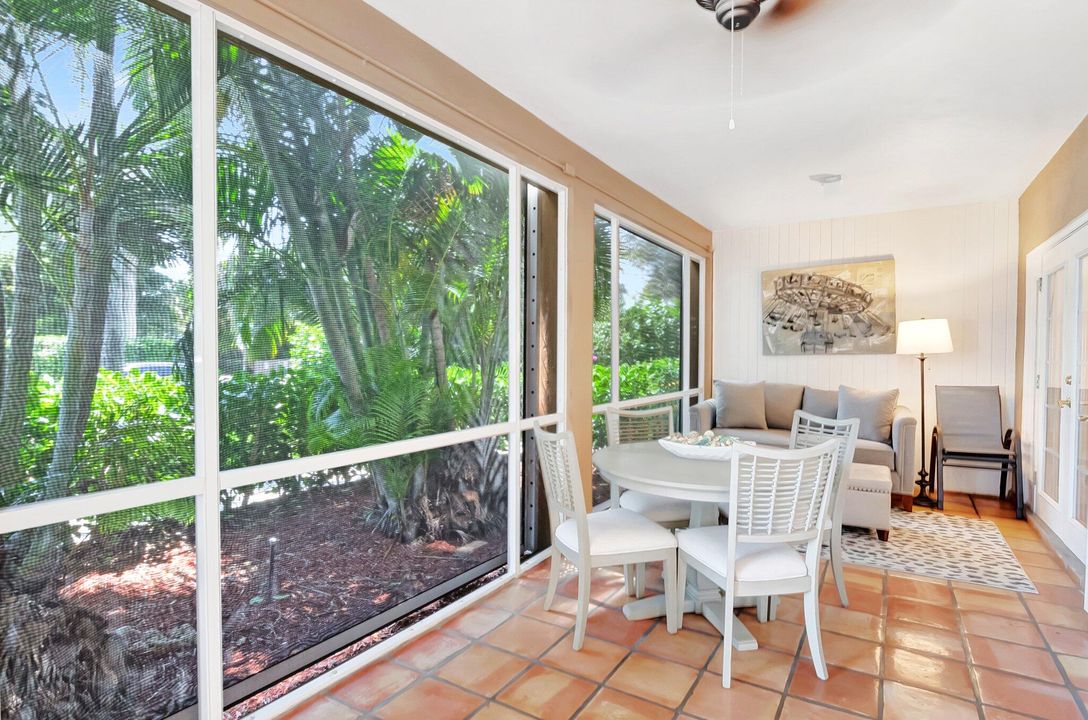 For Sale: $725,000 (2 beds, 2 baths, 1346 Square Feet)