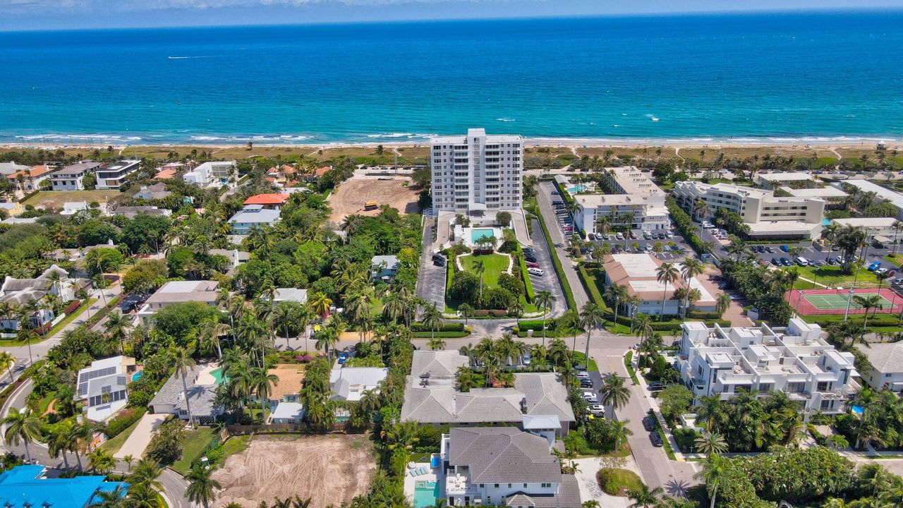 For Sale: $725,000 (2 beds, 2 baths, 1346 Square Feet)