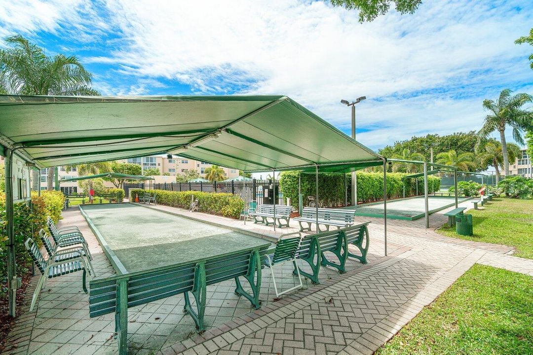 待售: $79,900 (1 贝兹, 1 浴室, 754 平方英尺)