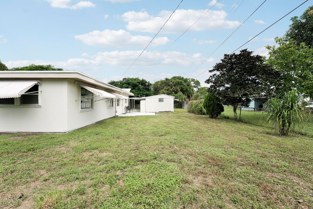 Под контрактом: $499,999 (3 спален, 2 ванн, 1745 Квадратных фут)