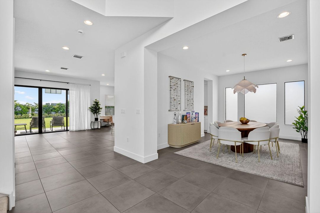 For Sale: $1,999,988 (5 beds, 7 baths, 4605 Square Feet)