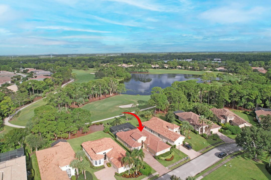 合同活跃: $489,900 (3 贝兹, 3 浴室, 1947 平方英尺)