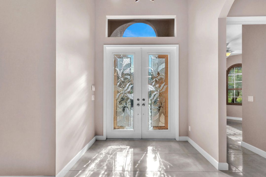 合同活跃: $489,900 (3 贝兹, 3 浴室, 1947 平方英尺)