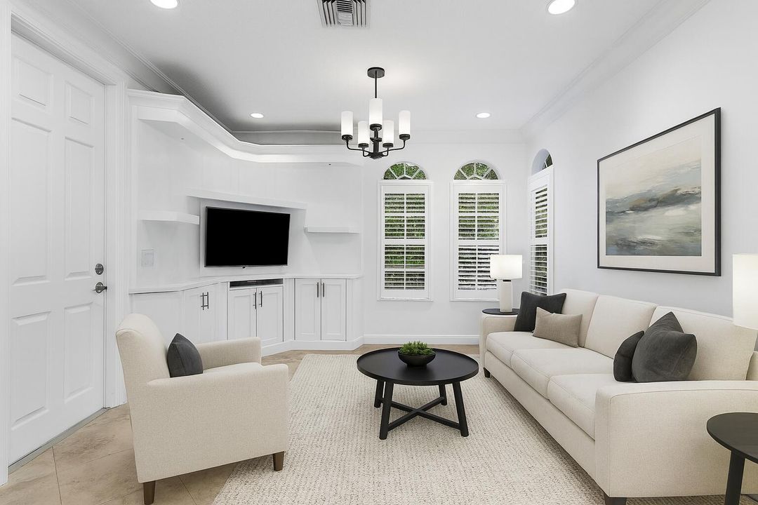 合同活跃: $625,000 (4 贝兹, 2 浴室, 1805 平方英尺)