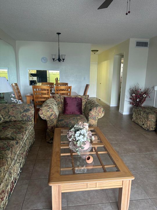 For Sale: $91,000 (2 beds, 2 baths, 1080 Square Feet)